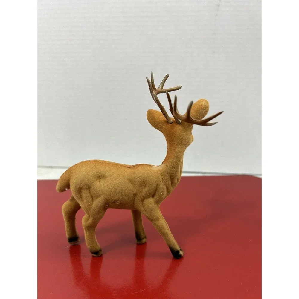 Vintage Flocked Deer‎ Buck